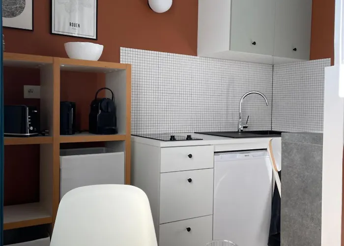 Le Shelter Apartment *